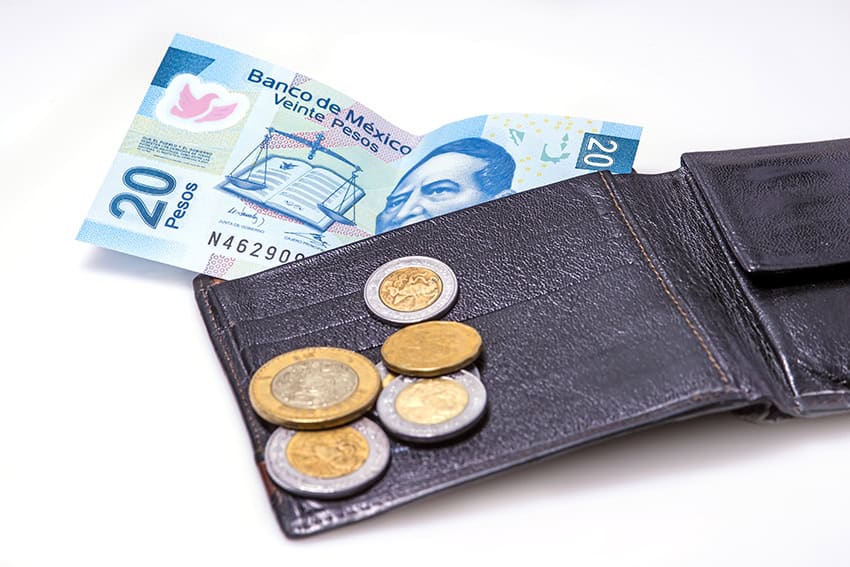 El peso mexicano alcanza su mejor nivel frente al dólar en más de un año.