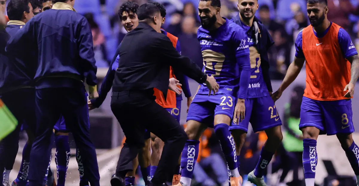 Los Pumas luchan y vencen al Puebla en un emocionante encuentro.