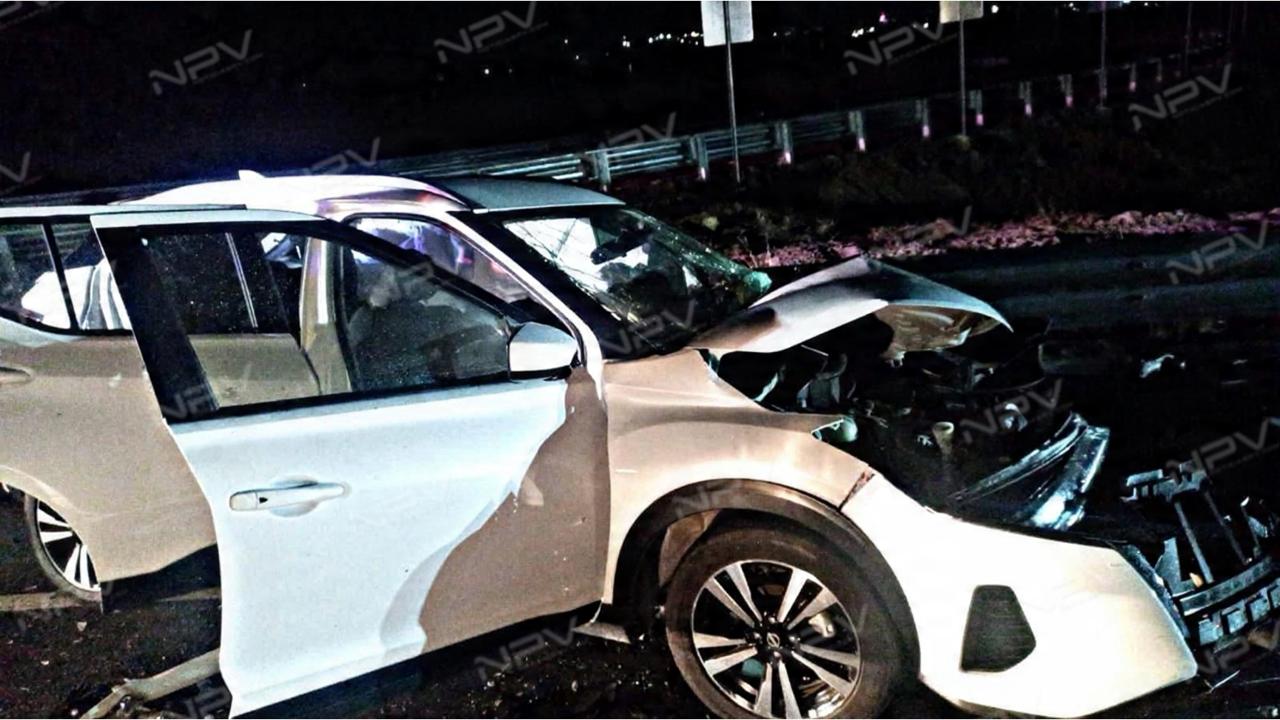 Otro violento accidente en la autopista Compostela Vallarta deja dos prensados.