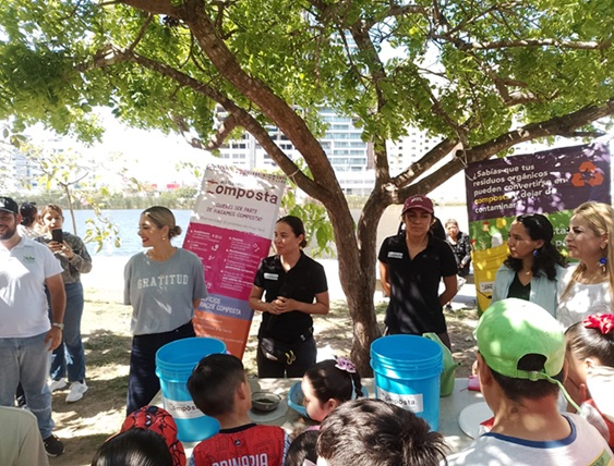 Mazatlán renace: El Gobierno Municipal promueve la reforestación con la Jornada de Flores Nativas en el Parque Central.
