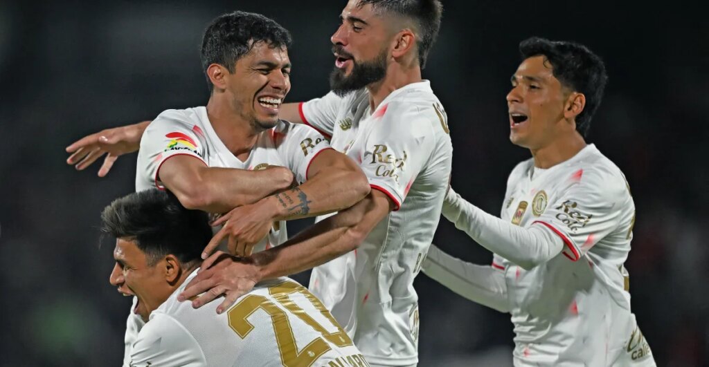Toluca derrota a Pumas y pone fin a su racha invicta.