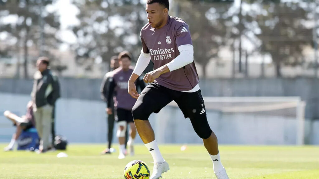 Arbeloa regresa a la acción en la selección nacional antes de lo previsto