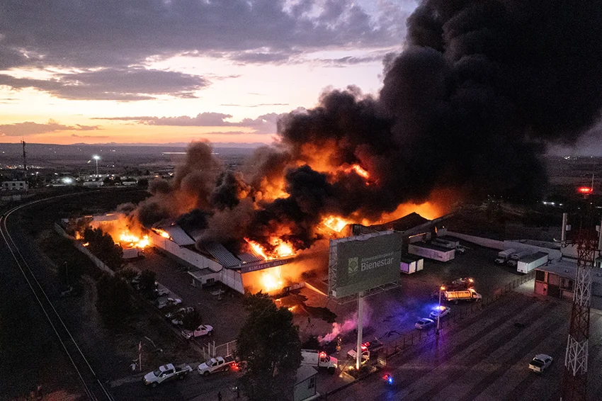 El gobierno culpa a los agricultores de frijoles en protesta por el incendio que arrasó con la ayuda alimentaria en Zacatecas