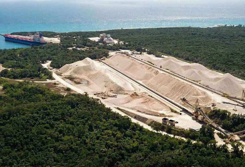 México busca soluciones para el conflicto con la mina de Vulcan Materials mientras legisladores estadounidenses amenazan con sanciones