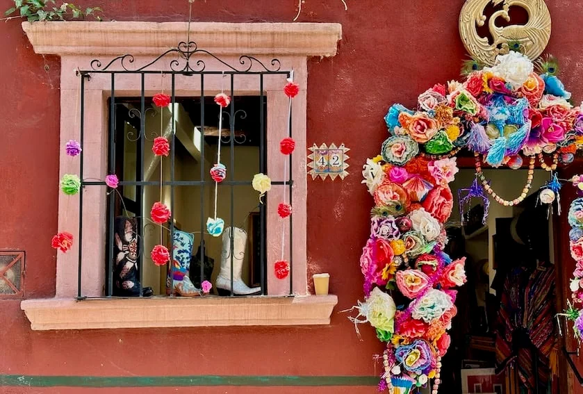 San Miguel de Allende: Inauguran el primer hospicio en México mientras residentes se oponen a nuevos proyectos de construcción y expresan inquietudes sobre el Parque Juárez