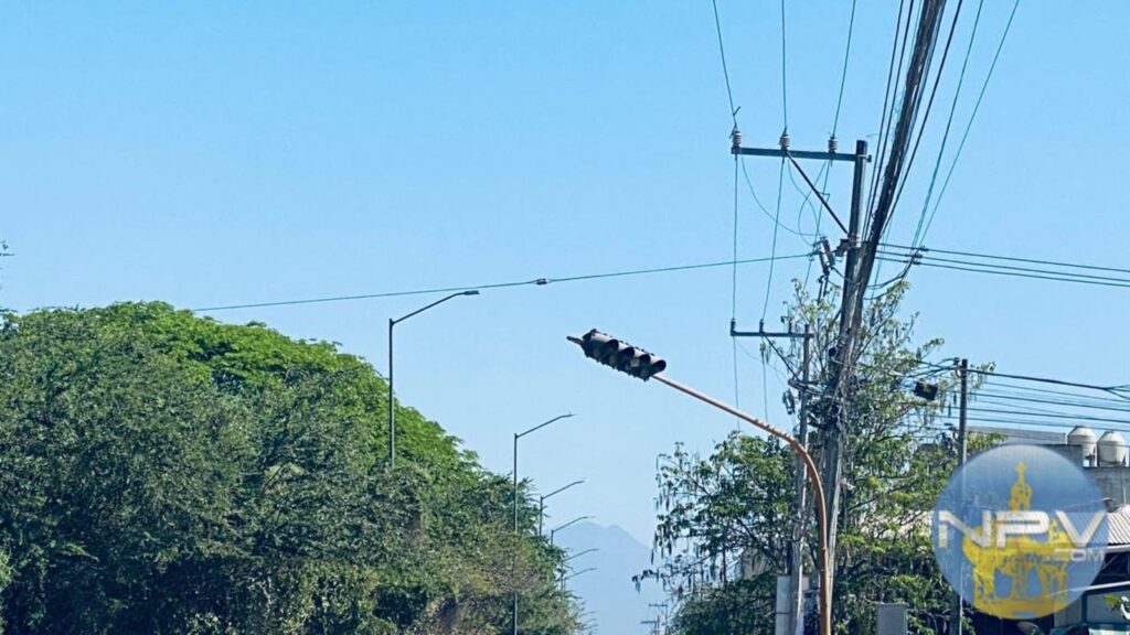 Semáforos descompuestos y caídos en Mojoneras